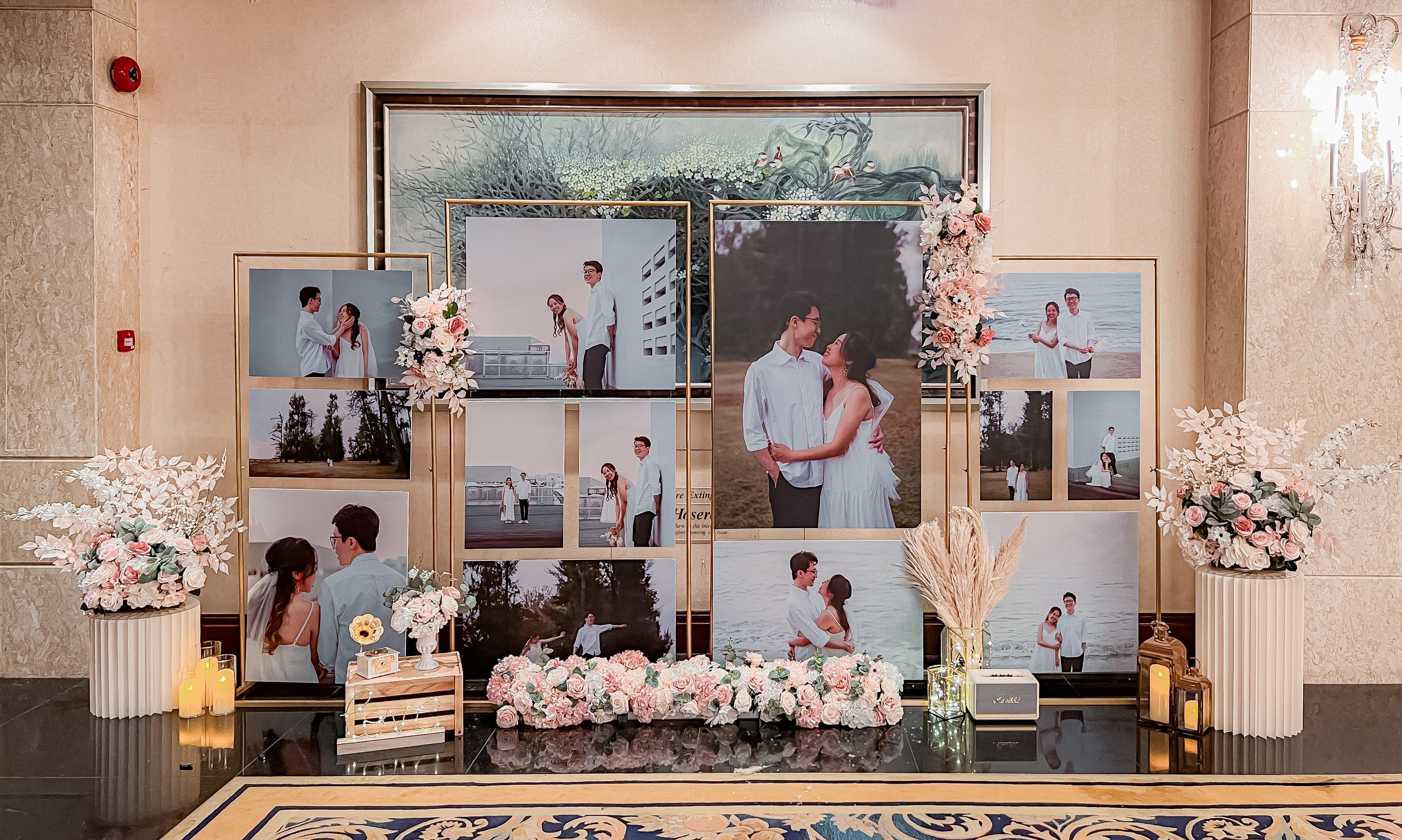 Photowall wedding backdrop